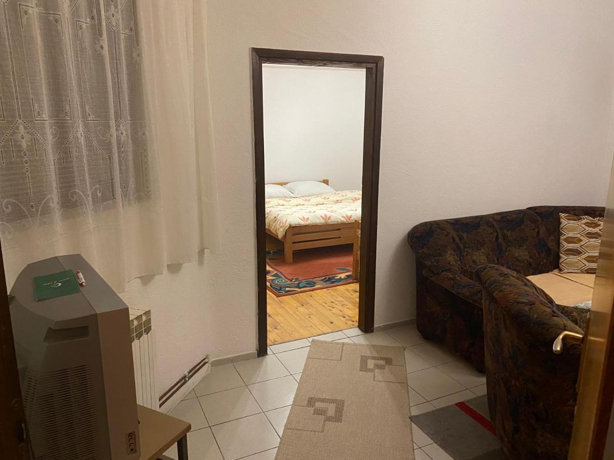 Lav Apartments Bihać Eksteriør billede